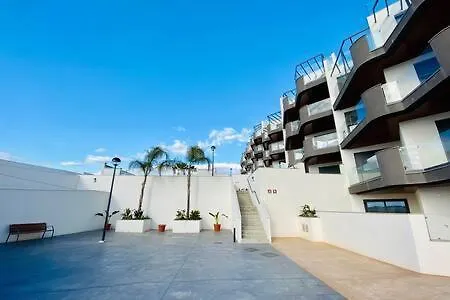 Nuevo Y Moderno Con Piscina Apartment