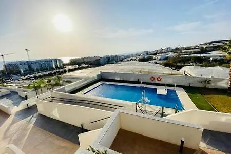 Nuevo Y Moderno Con Piscina *