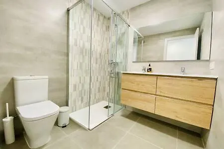 Nuevo Y Moderno Con Piscina * 토록스